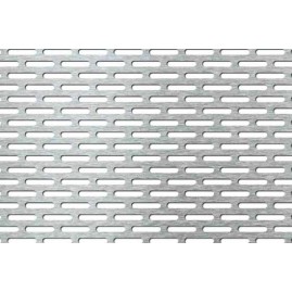 Lamiera forata in fe (acciaio comune)  dalle dimensioni 100x200cm, spessore 1mm, foro asola 4x20mm, passo 12x24mm sfalzato